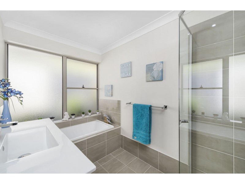 7 Candlebark Court, Laurieton NSW 2443