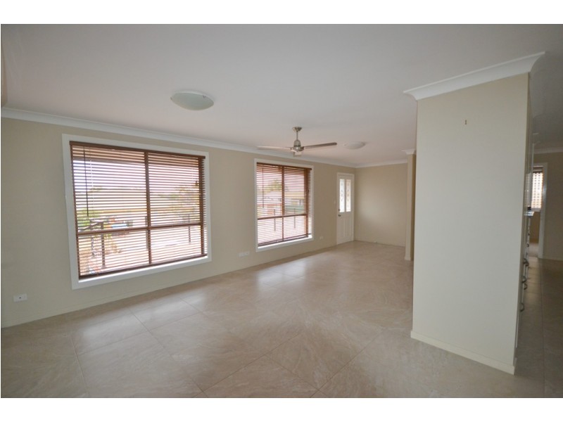 6 ELLENBOROUGH PLACE, Wauchope NSW 2446