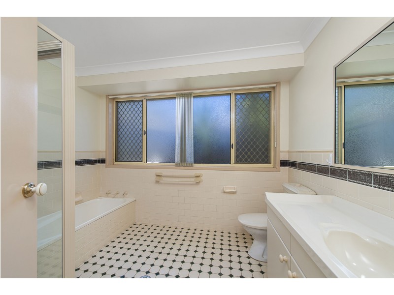 16 McIntyre Close, Port Macquarie NSW 2444