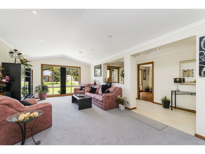 4 Forest Way, Lake Cathie NSW 2445