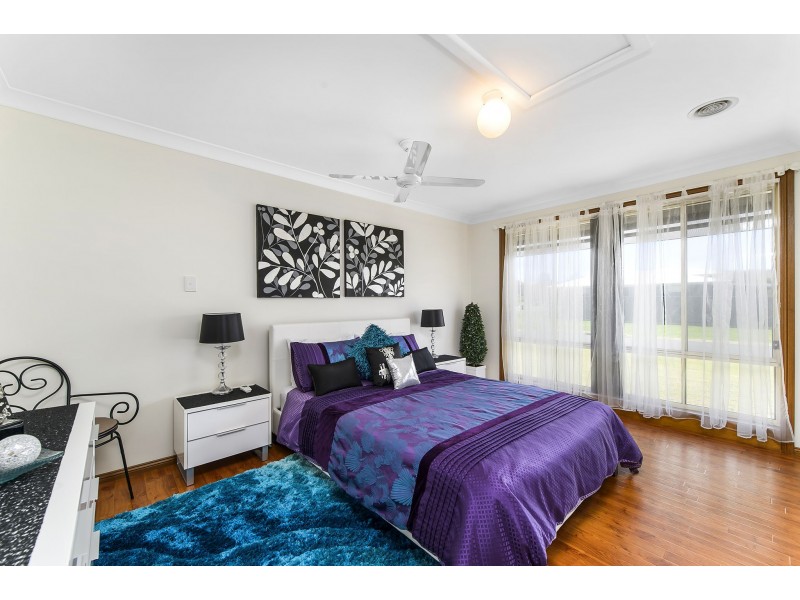 4 Forest Way, Lake Cathie NSW 2445