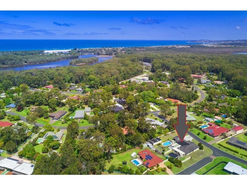 4 Forest Way, Lake Cathie NSW 2445