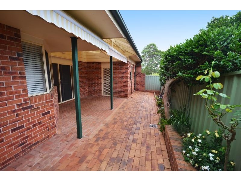 2/33 SAPPHIRE DRIVE, Port Macquarie NSW 2444