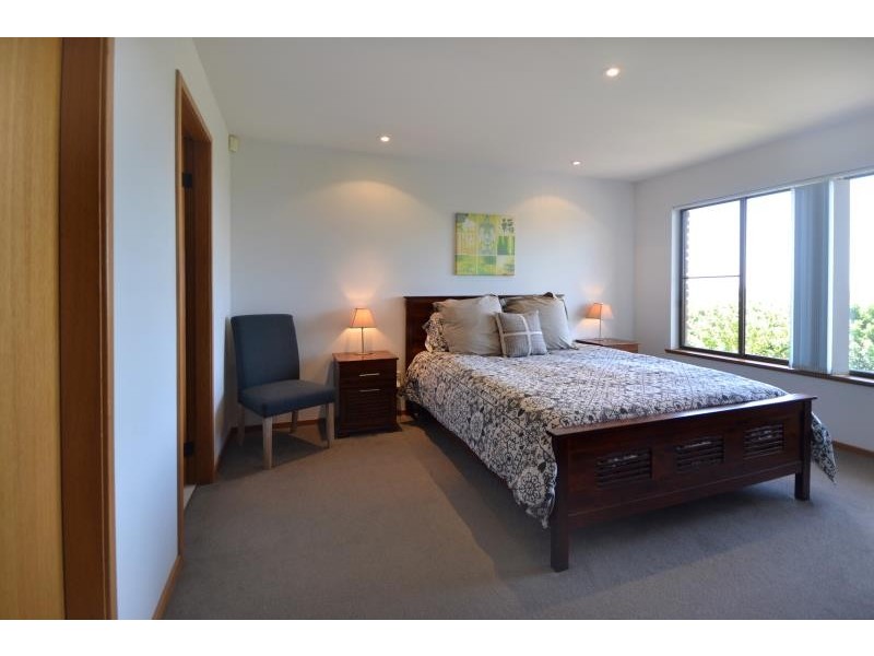 9 ASTRONOMERS TERRACE, Port Macquarie NSW 2444