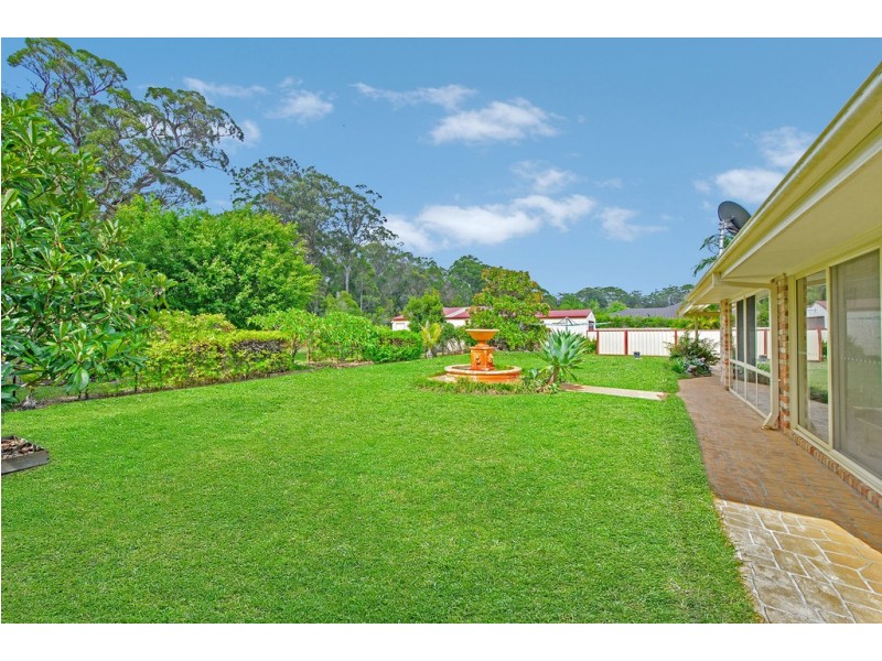 15 Forest Way, Lake Cathie NSW 2445