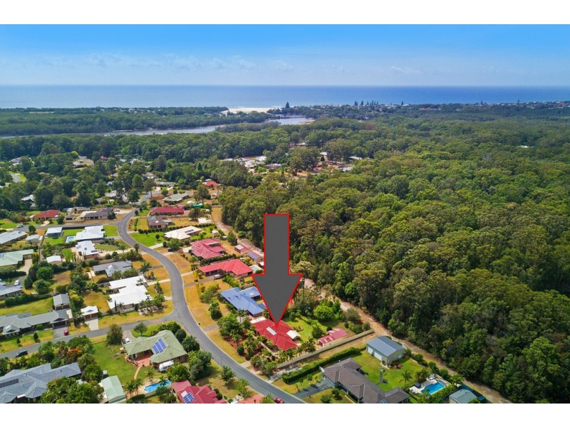 15 Forest Way, Lake Cathie NSW 2445