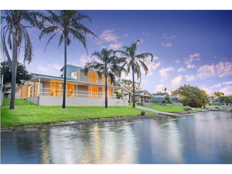 27 Ballina Crescent, Port Macquarie NSW 2444