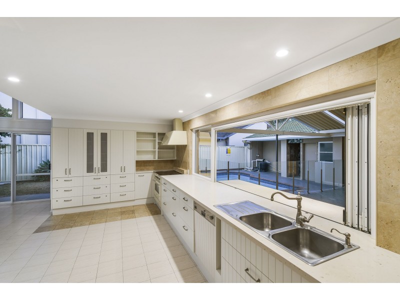 27 Ballina Crescent, Port Macquarie NSW 2444