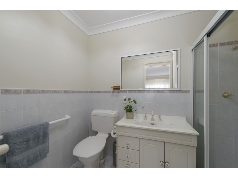 4 Leura Place, Port Macquarie NSW 2444