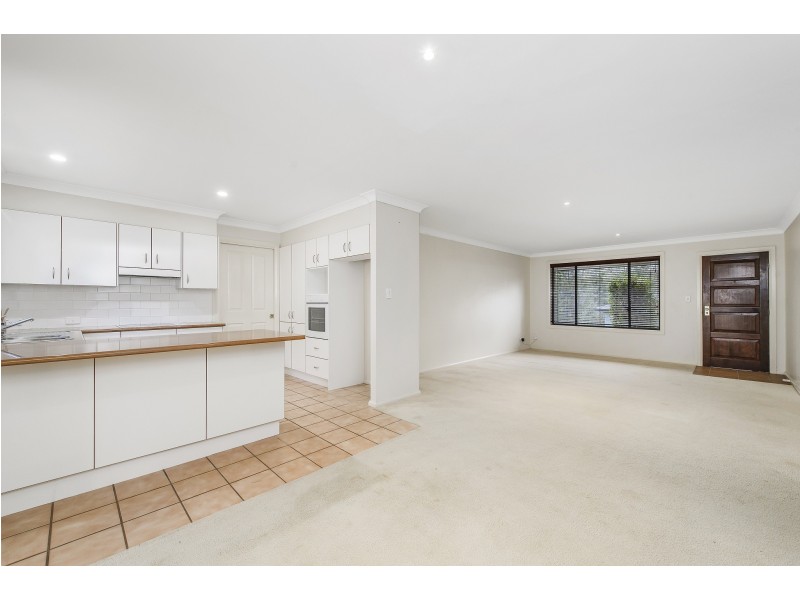 2/42 Koel Crescent, Port Macquarie NSW 2444