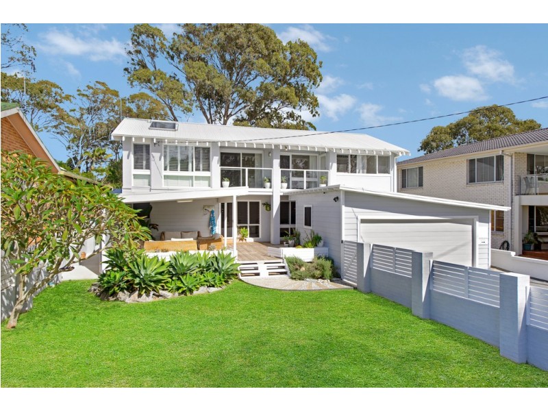 4 Tallong Drive, Lake Cathie NSW 2445