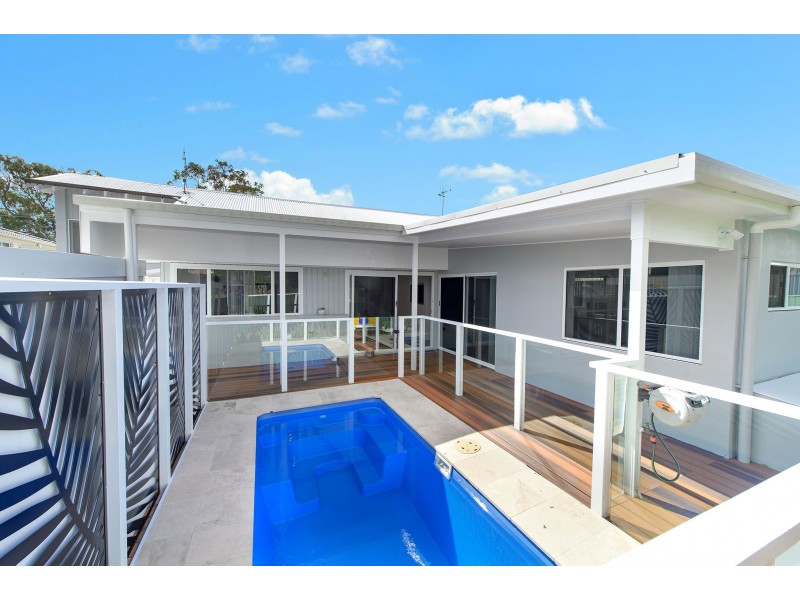 4 Tallong Drive, Lake Cathie NSW 2445