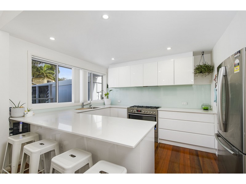 4 Tallong Drive, Lake Cathie NSW 2445