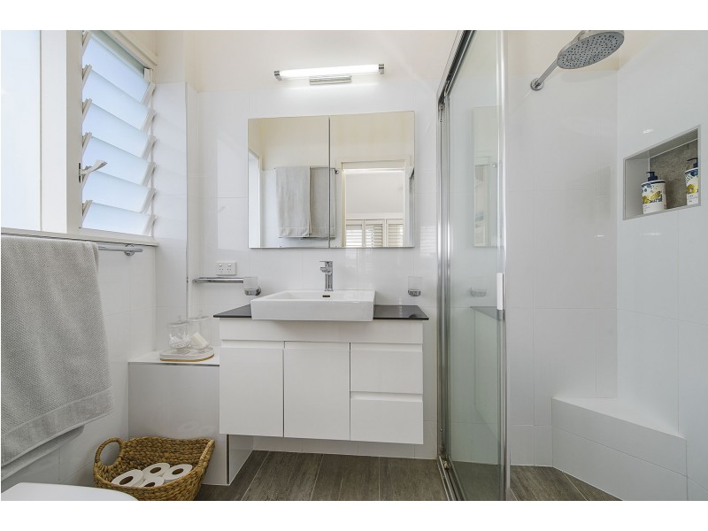 4 Tallong Drive, Lake Cathie NSW 2445