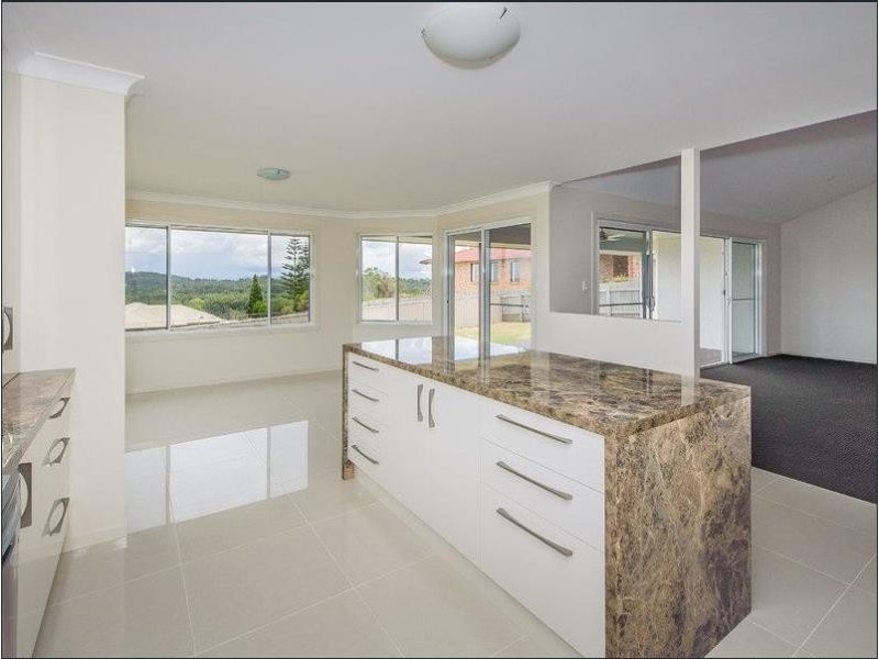 21 BANKSIA AVENUE, Port Macquarie NSW 2444
