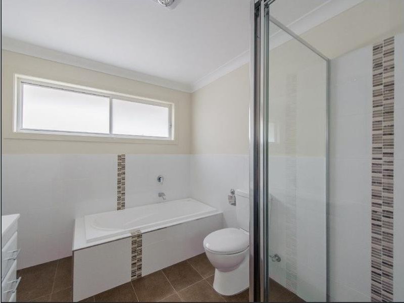 21 BANKSIA AVENUE, Port Macquarie NSW 2444