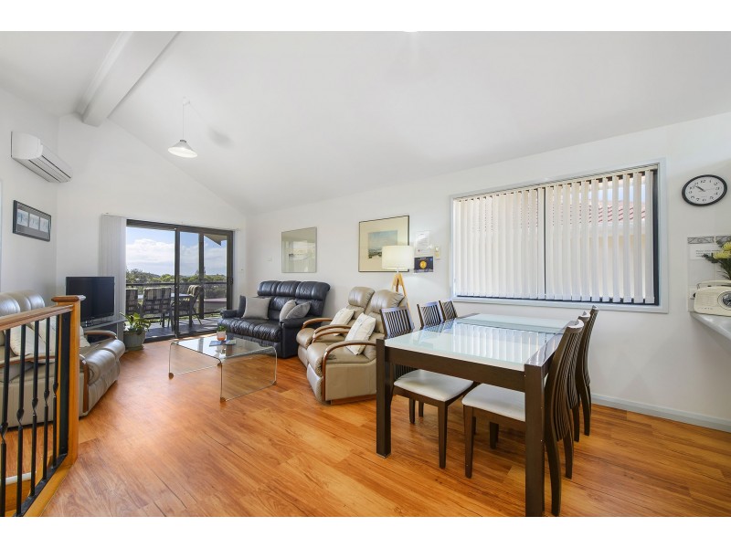 2/35 Watonga Street, Port Macquarie NSW 2444