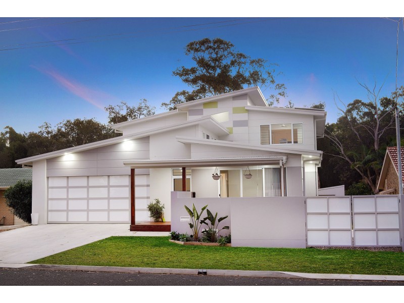 14 Evans Street, Lake Cathie NSW 2445