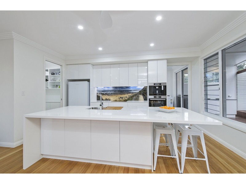 14 Evans Street, Lake Cathie NSW 2445