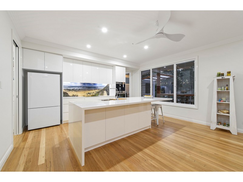 14 Evans Street, Lake Cathie NSW 2445