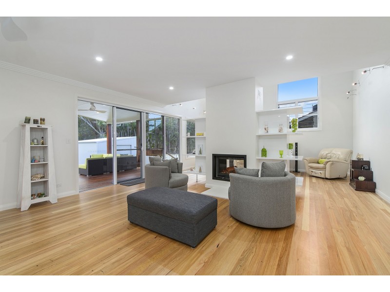 14 Evans Street, Lake Cathie NSW 2445