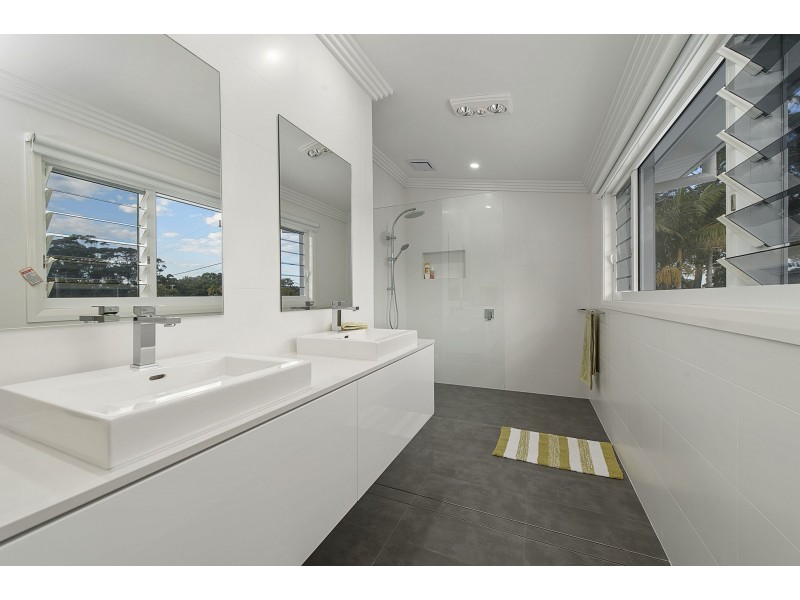 14 Evans Street, Lake Cathie NSW 2445