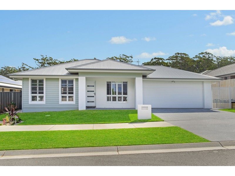 35 Diploma Drive, Port Macquarie NSW 2444
