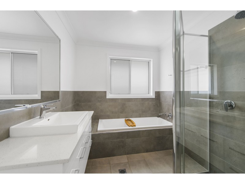 35 Diploma Drive, Port Macquarie NSW 2444