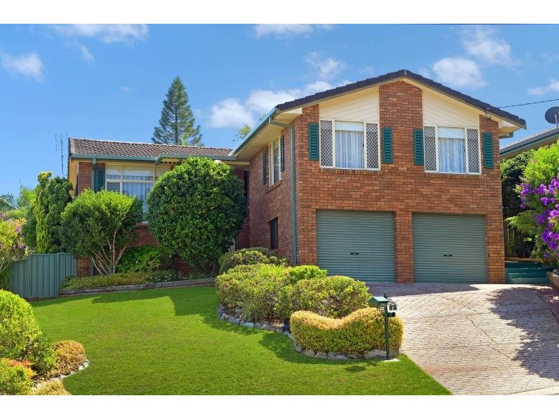 4 LEURA PLACE, Port Macquarie NSW 2444