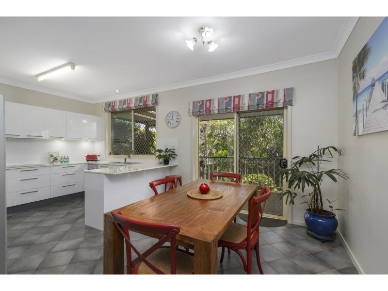4 LEURA PLACE, Port Macquarie NSW 2444