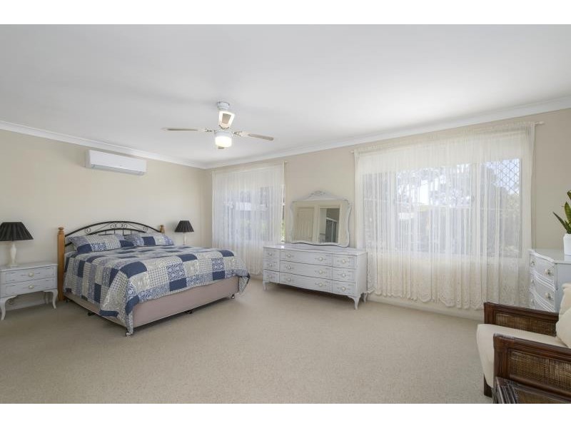 4 LEURA PLACE, Port Macquarie NSW 2444