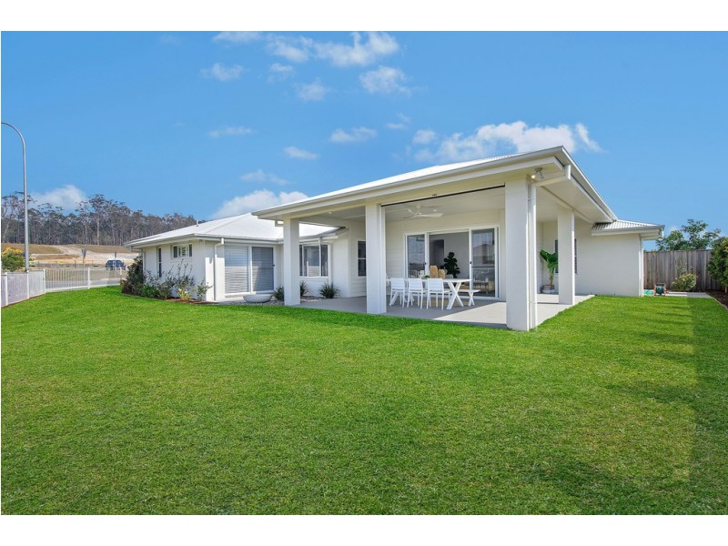 33 Sovereign Drive, Thrumster NSW 2444