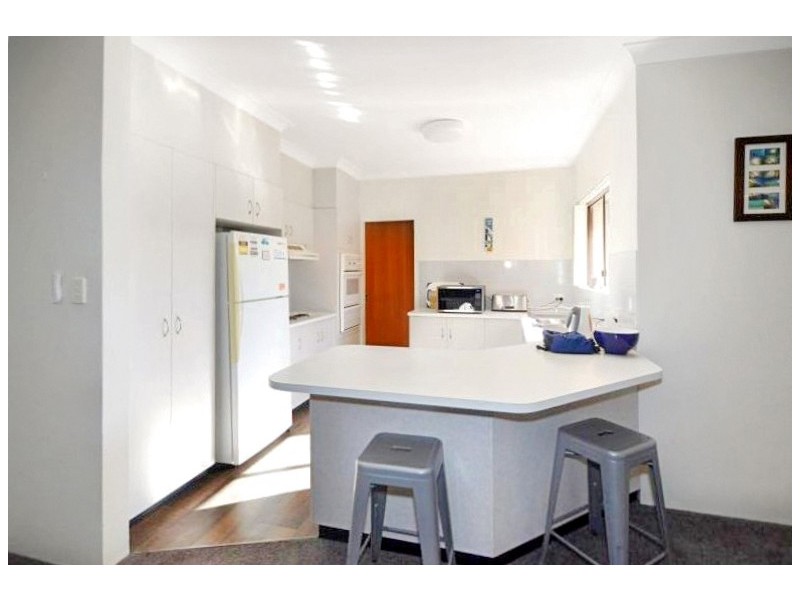 2/6 Leura Place, Port Macquarie NSW 2444