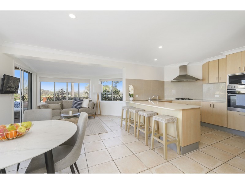 27 Graham Street, Bonny Hills NSW 2445