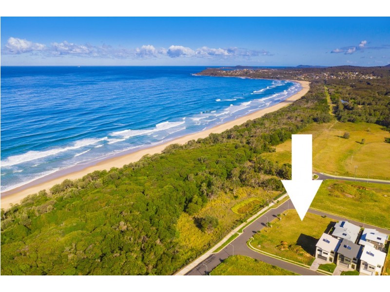 68 Surfers Drive, Lake Cathie NSW 2445