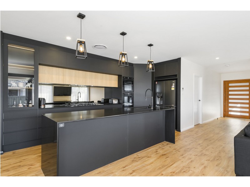 20 Meares Circuit, Thrumster NSW 2444