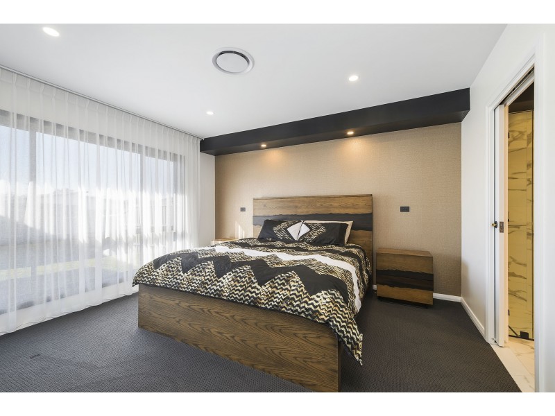 20 Meares Circuit, Thrumster NSW 2444