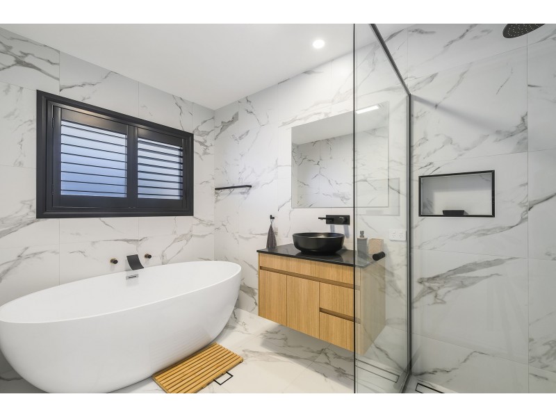 20 Meares Circuit, Thrumster NSW 2444