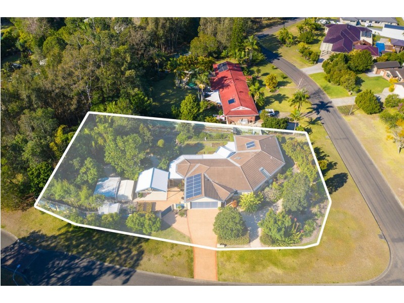 1 Fishermens Way, Lake Cathie NSW 2445