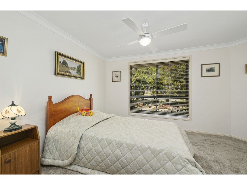 1 Fishermens Way, Lake Cathie NSW 2445