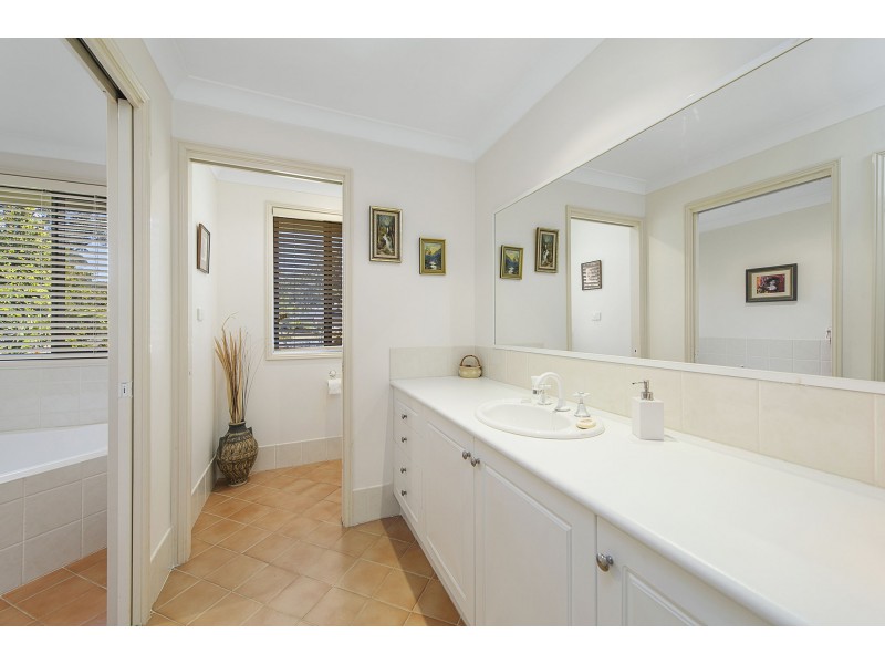 1 Fishermens Way, Lake Cathie NSW 2445