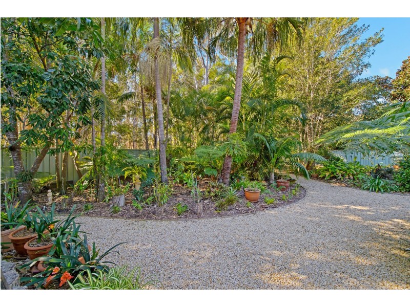 1 Fishermens Way, Lake Cathie NSW 2445