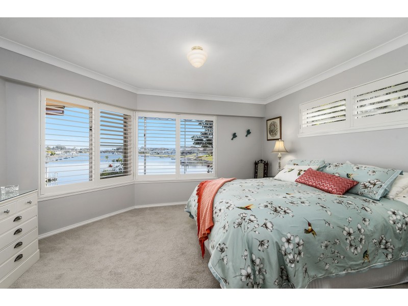 2/4 Harbour Lane, Port Macquarie NSW 2444
