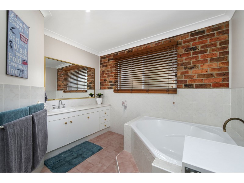 21 Peppermint Crescent, Wauchope NSW 2446