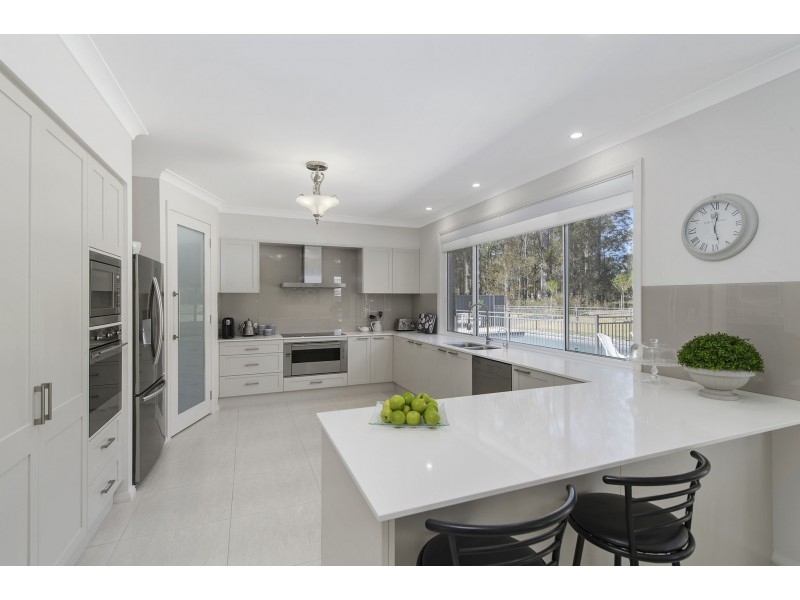 21 Manuka Parkway, King Creek NSW 2446