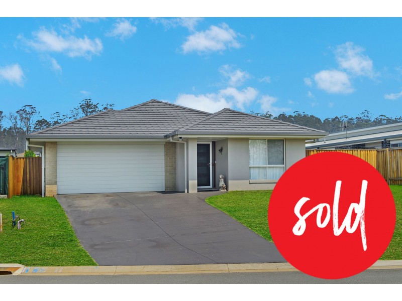 12 Carmac Avenue, Thrumster NSW 2444
