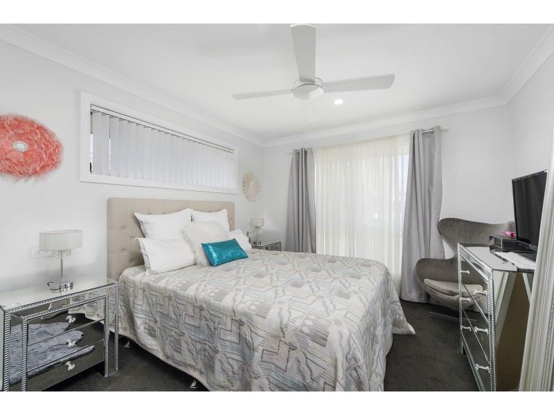 12 Carmac Avenue, Thrumster NSW 2444