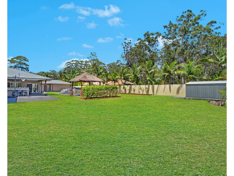 25 Lakeside Way, Lake Cathie NSW 2445