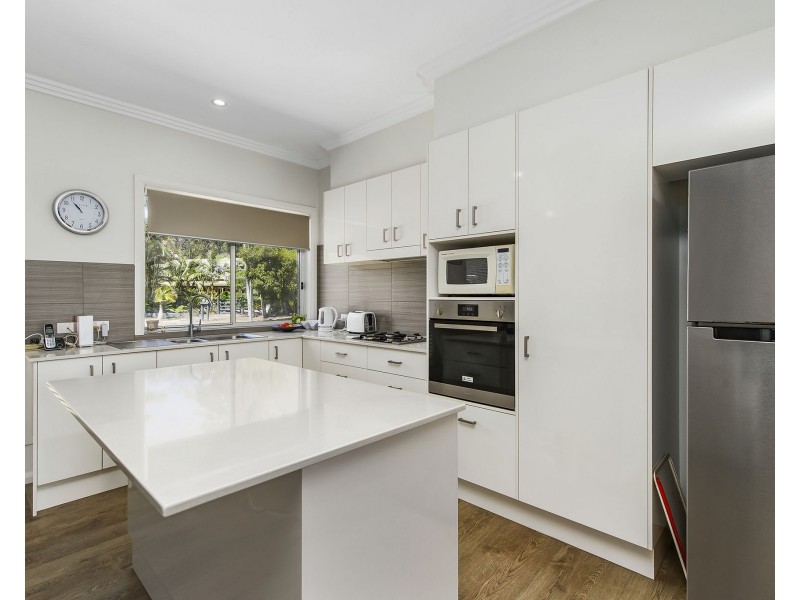 25 Lakeside Way, Lake Cathie NSW 2445