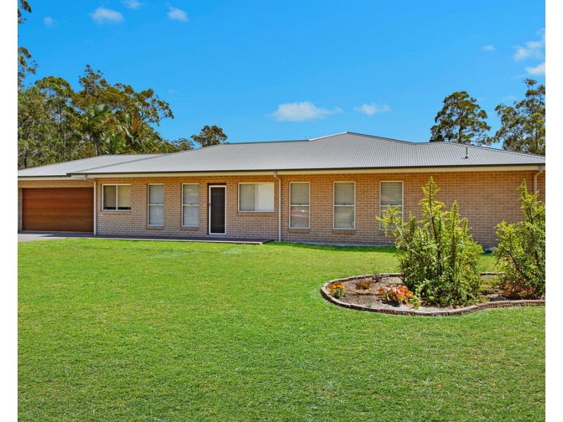 25 Lakeside Way, Lake Cathie NSW 2445